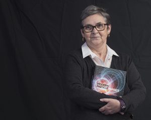 Lee más sobre el artículo Teresa Rodrigo: del viaje en globo a la caza de partículas